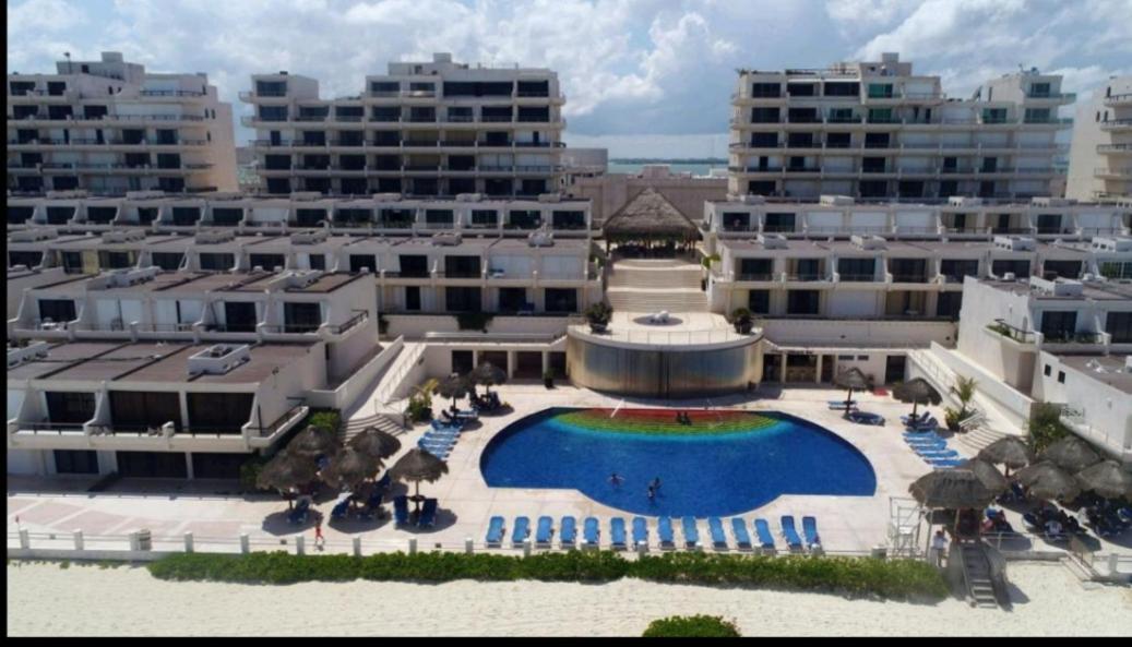 Appartement Marlin Turquesa Departamentos Frente Al Mar à Cancún Extérieur photo